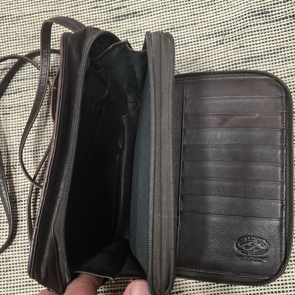 Boulder ridge brown leather crossbody wallet - Picture 3 of 4